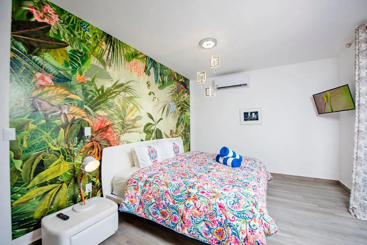 Charming & Comfortable House, 15 Min To Downtown Playa del Carmen
