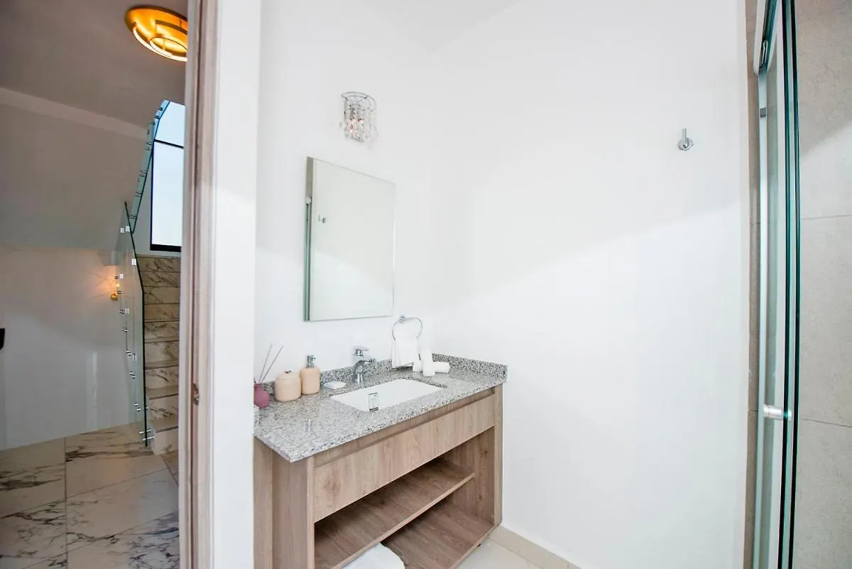 Holiday home Charming & Comfortable House, 15 Min To Downtown Playa del Carmen