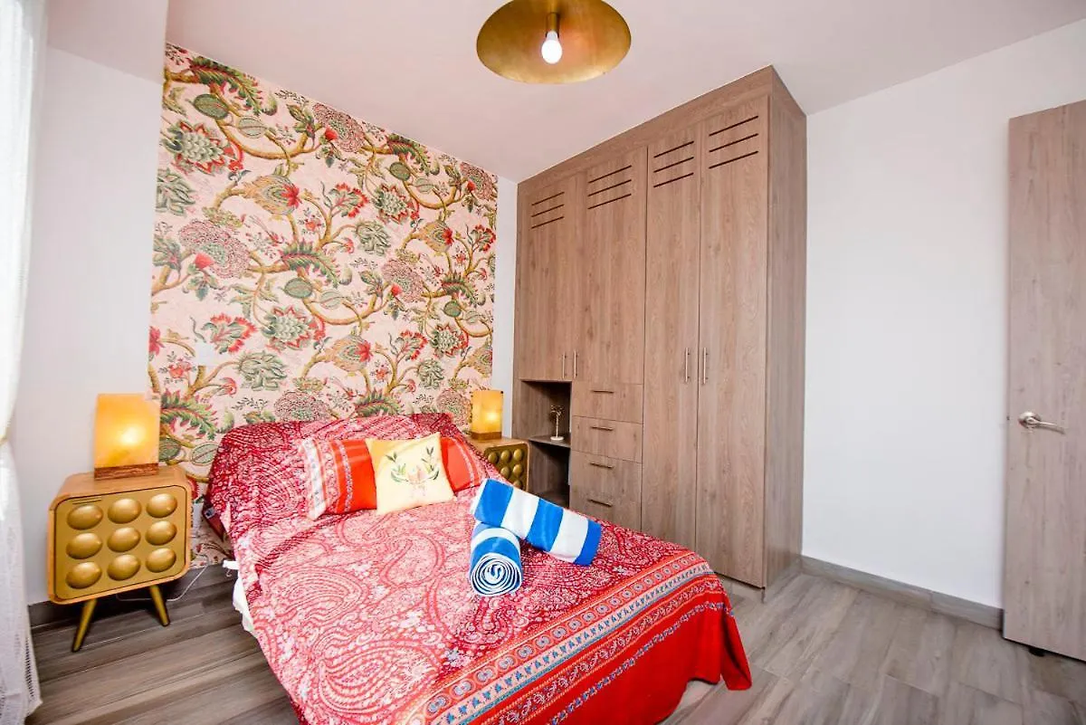 Charming & Comfortable House, 15 Min To Downtown Playa del Carmen 0*,
